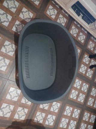 Cama grande para perro gris
