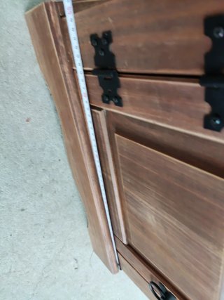 Mesita de noche rústica de madera