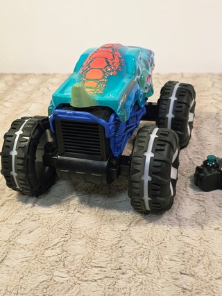 Hot Wheels Monster Truck RC Tiburón