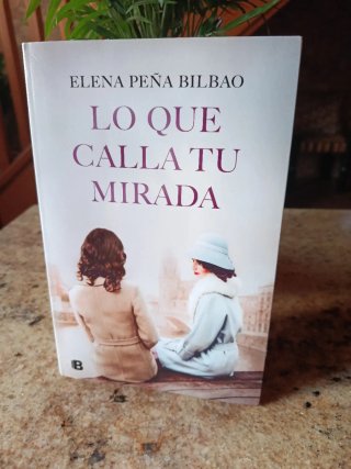 Lo Que Calla Tu Mirada/ What Your Eyes Are Hiding