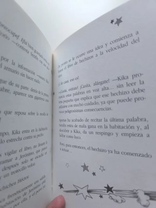 Kika Superbruja y el libro de hechizos