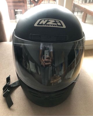 Casco de moto NZI