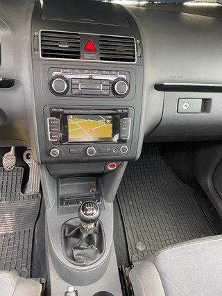VOLKSWAGEN TOURAN 2.0 TDI 140 7 PLAZAS