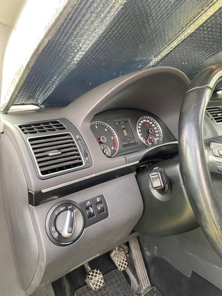 VOLKSWAGEN TOURAN 2.0 TDI 140 7 PLAZAS