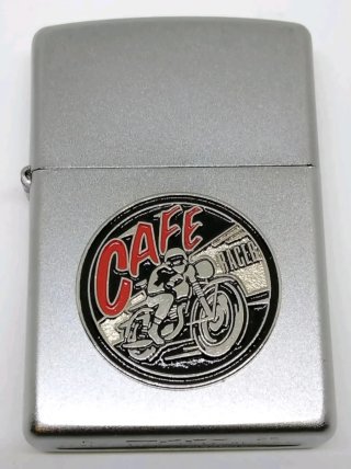 Zippo CAFE RACER en cofre de madera.