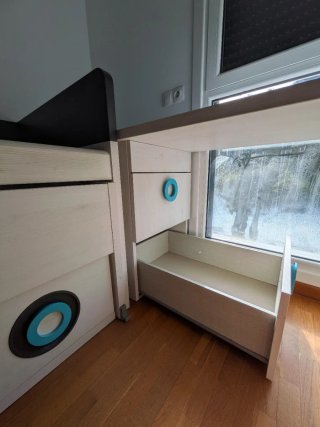 Habitación infantil con cama nido
