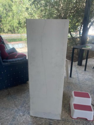 Cajonera blanca de madera