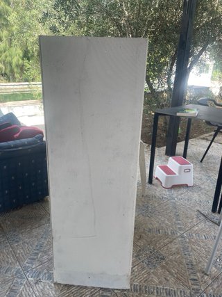 Cajonera blanca de madera