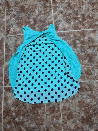 Camiseta sin mangas con lunares
