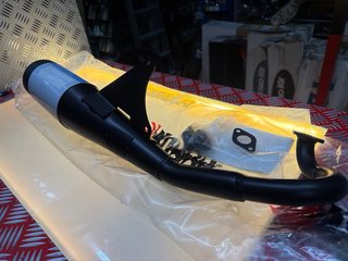 Escape KUNDO Yamaha Jog RR NUEVO