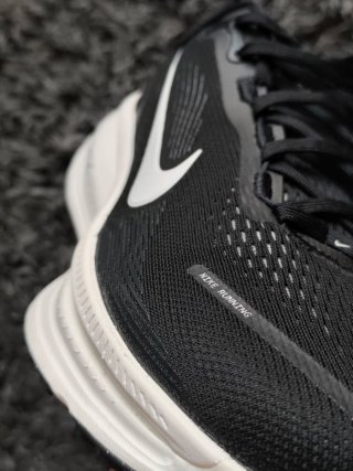 Nike Vomero 18 Running Unisex