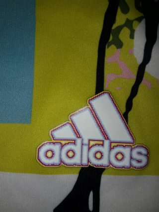 Camiseta Adidas Pride Love Unites Talla M