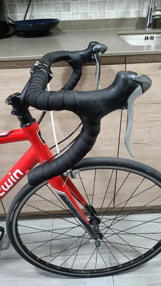Bicicleta de carretera Btwin Roja Talla 175cm