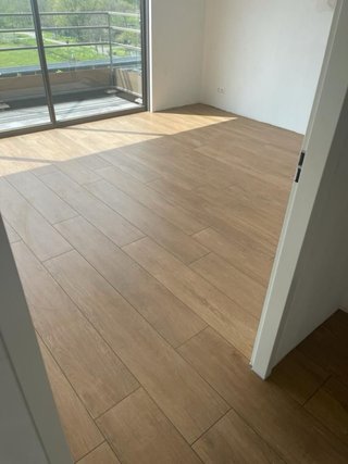 Instalador de suelo Laminado Alicatador y solador