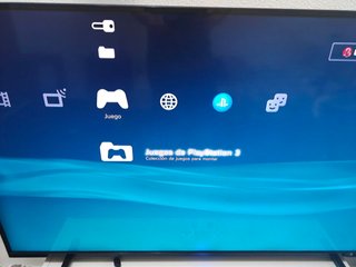 PS3 Super Slim 1TB Blanca + Mando