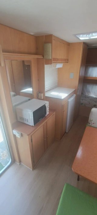 Caravana Sun Roller <750kg con avance y tienda
