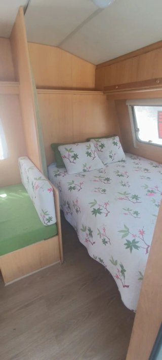 Caravana Sun Roller <750kg con avance y tienda