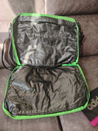 Bandolera y estuche Adidas años 80