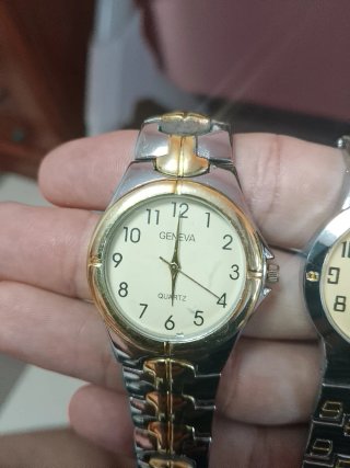 2 Relojes Geneva Oro y Plata