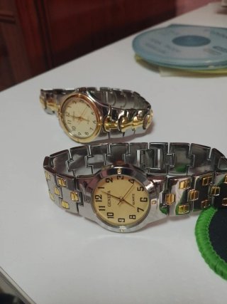 2 Relojes Geneva Oro y Plata