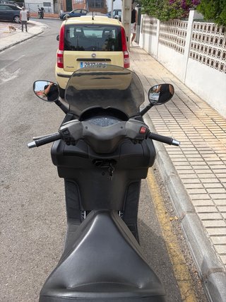 Piaggio X8 250
