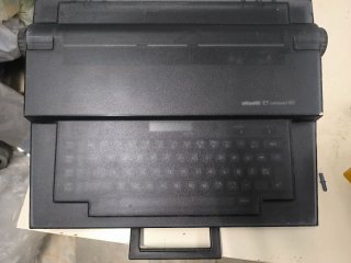 Máquina de escribir Olivetti ET compact 60