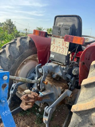 Tractor Barreiros R350 40cv con apero