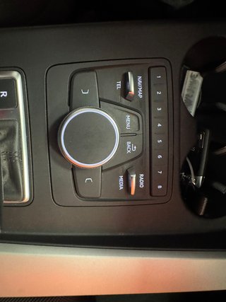 Audi A4 AVANT 35 TDI 150CV