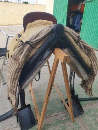 Montura Vaquera con manta
