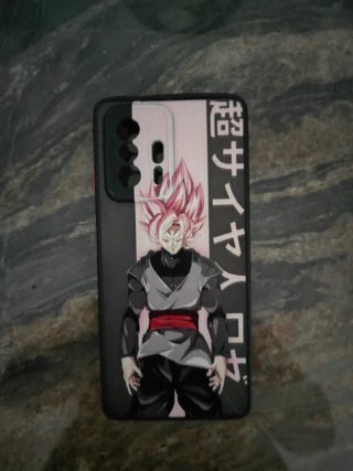 Xiaomi 11T con caricabatterie e cuffie