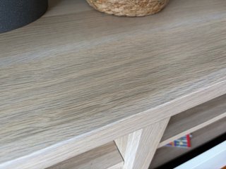 Mueble TV madera y blanco