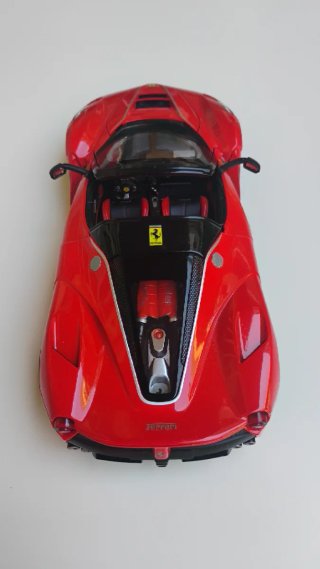 Maqueta Ferrari La Ferrari 1/24 Luces y Sonidos