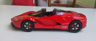 Maqueta Ferrari La Ferrari 1/24 Luces y Sonidos
