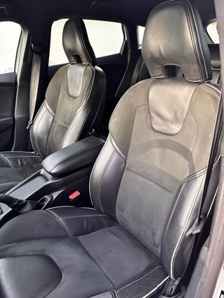 Volvo V40 2018