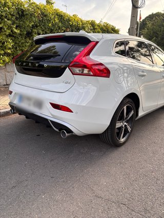 Volvo V40 T3 R-design
