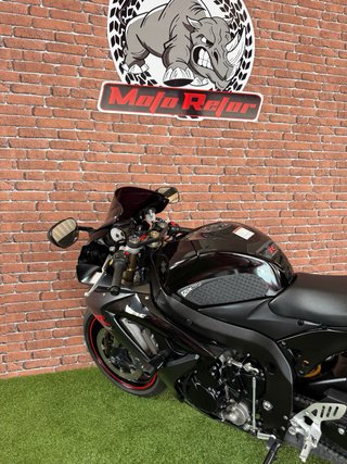 Suzuki GSXR 600 K7