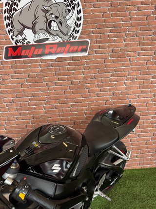 Suzuki GSXR 600 K7