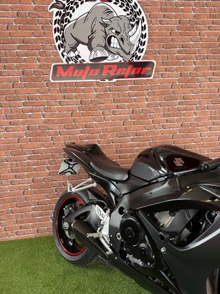 Suzuki GSXR 600 K7