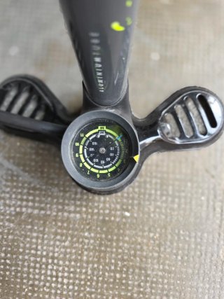 Bomba de aire Btwin 900