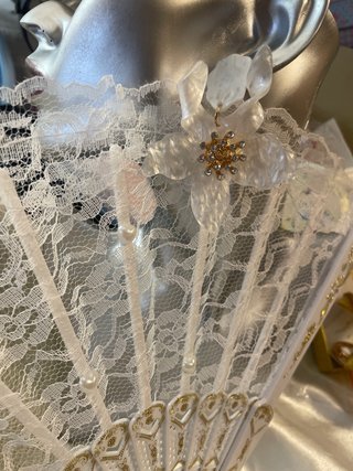 Novias Fiesta Abanico y pendientes Finísimos
