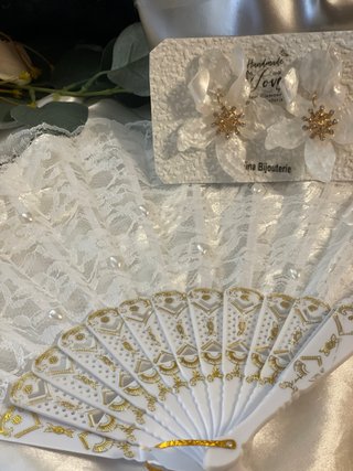 Novias Fiesta Abanico y pendientes Finísimos