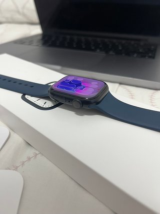 Apple Watch 7 - Batería 97%