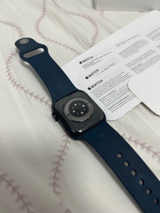 Apple Watch 7 - Batería 97%