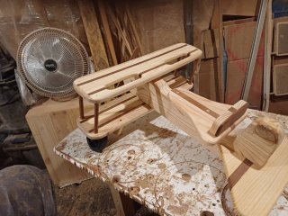 Avión correpasillos madera hecho a mano