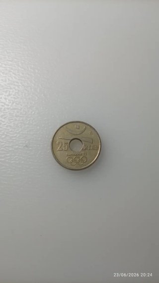 Moneda España 1990 con agujero