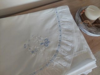 Juego de sábanas vintage bordadas