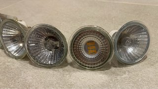 Lote 6 Bombillas GU10 (1 LED + 5 Halógenas)