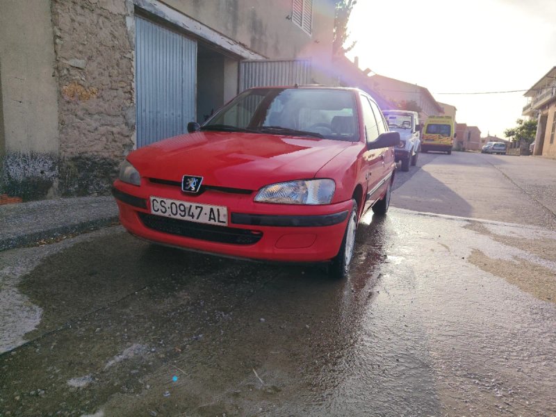 Peugeot 106 1998 - foto 1