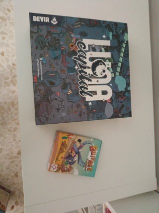 Luna Capital y Buitres Juego de Mesa