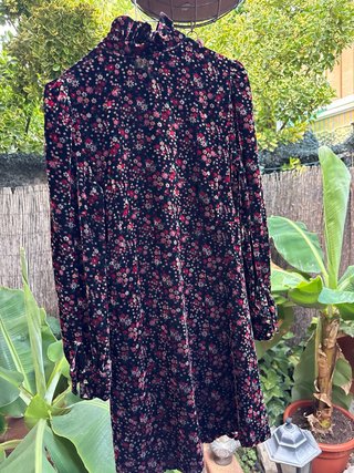 Vestido de terciopelo estampado floral
